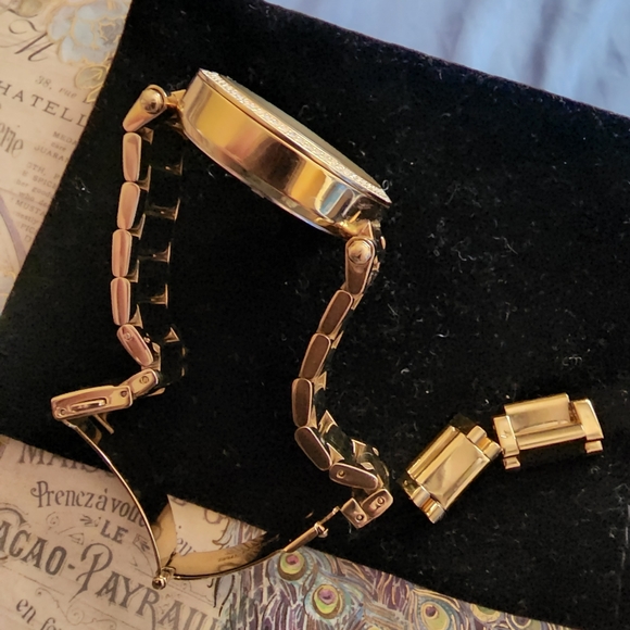 Watch - Picture 3 of 4